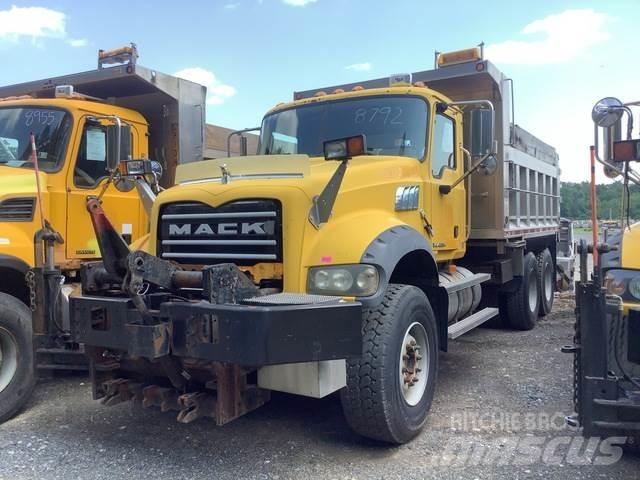 Mack 700 推雪机