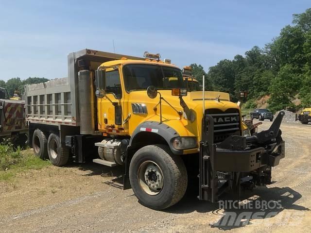 Mack 700 推雪机