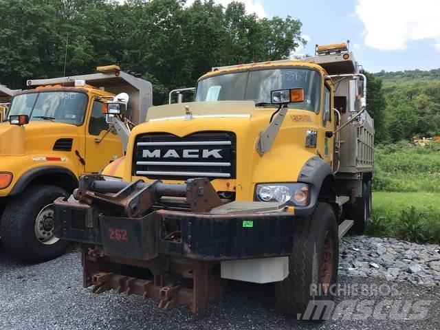 Mack 700 推雪机