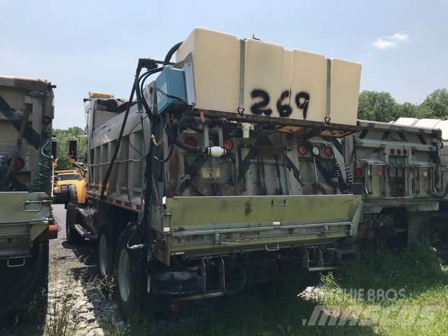 Mack 700 推雪机