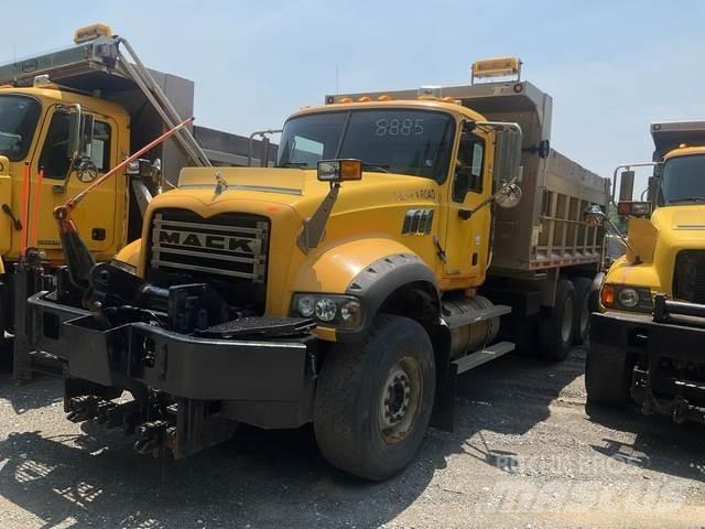 Mack 700 推雪机
