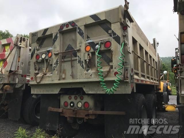 Mack 700 推雪机