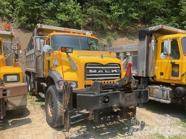 Mack 700 推雪机