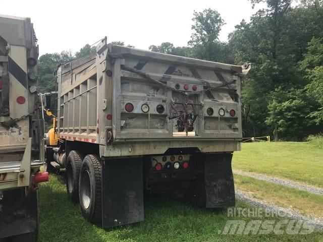 Mack 700 推雪机