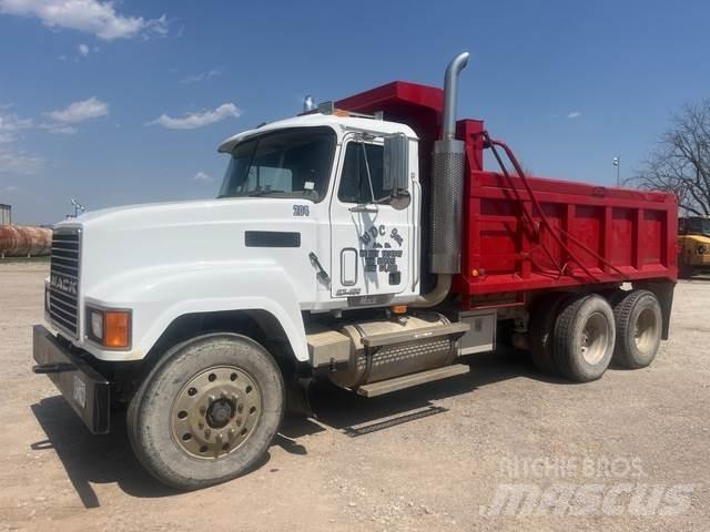 Mack CH613 自卸式货车