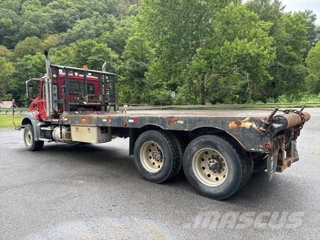 Mack CT713 救援车