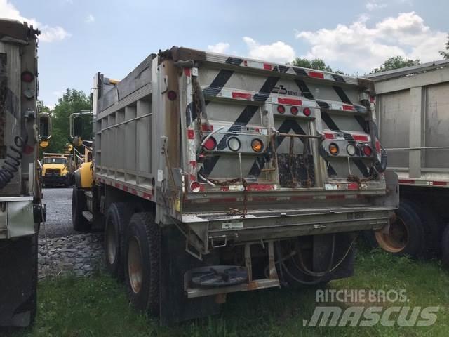 Mack CV700 推雪机