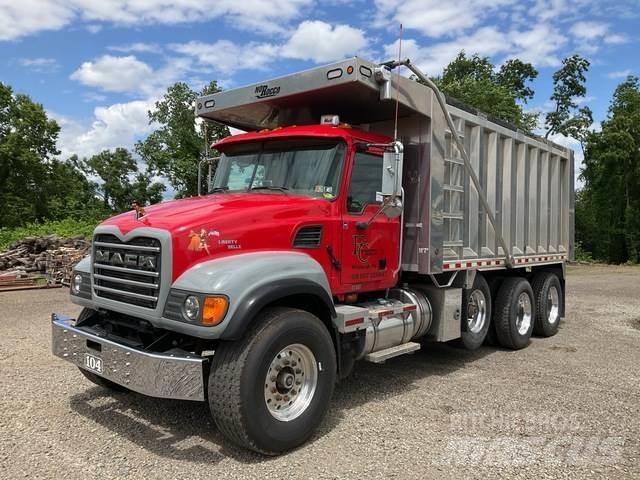 Mack CV713 自卸式货车