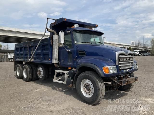 Mack CV713 自卸式货车