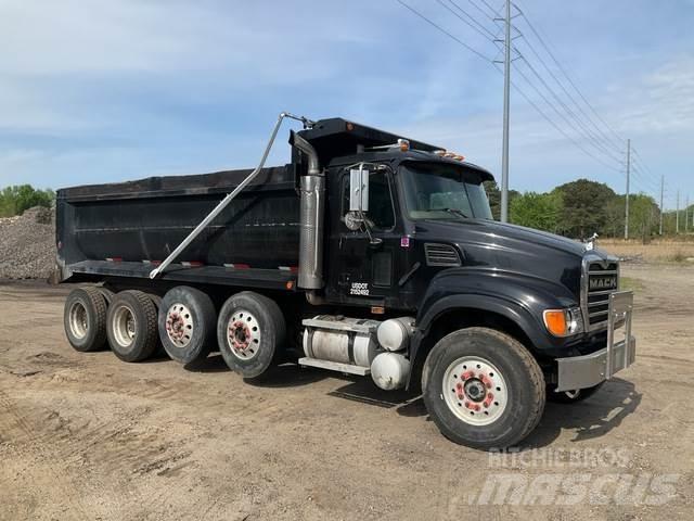 Mack CV713 自卸式货车