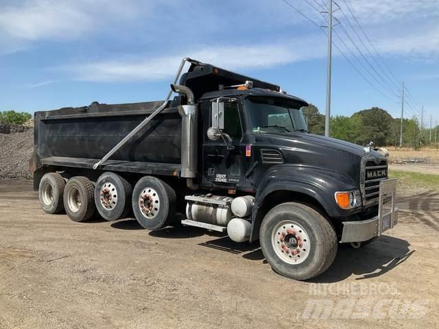 Mack CV713 自卸式货车