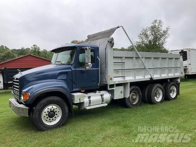 Mack CV713 自卸式货车