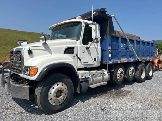 Mack CV713 自卸式货车