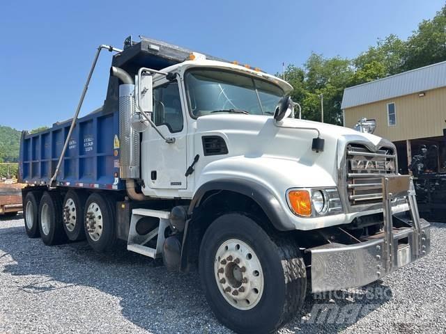 Mack CV713 自卸式货车
