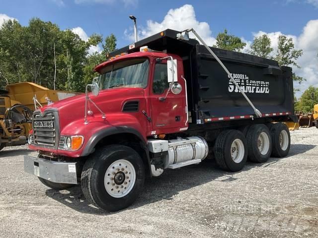 Mack CV713 自卸式货车