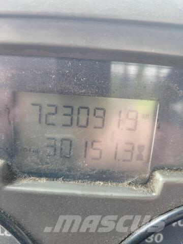 Mack CV713 翻斗车