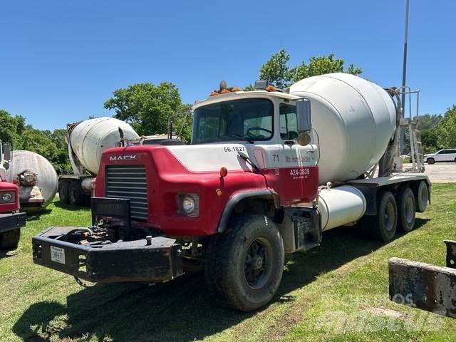 Mack DM600GK 其他货车