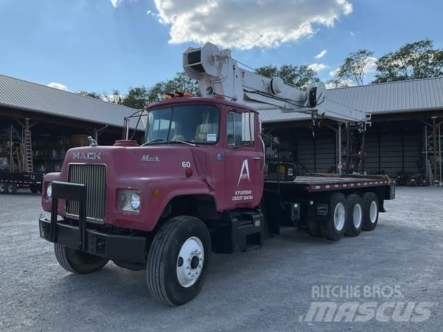 Mack DM686S 其他货车