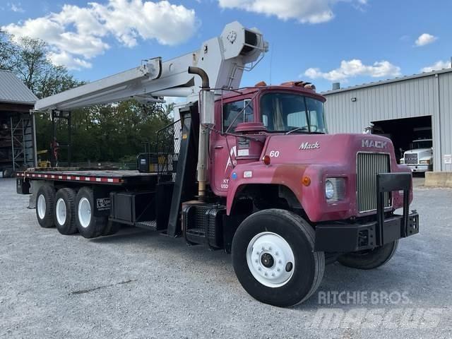 Mack DM686S 其他货车