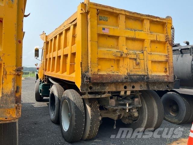 Mack DM686SX 自卸式货车