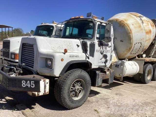 Mack DM690S 其他货车