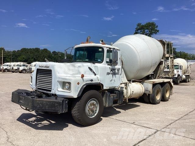 Mack DM690S 其他货车