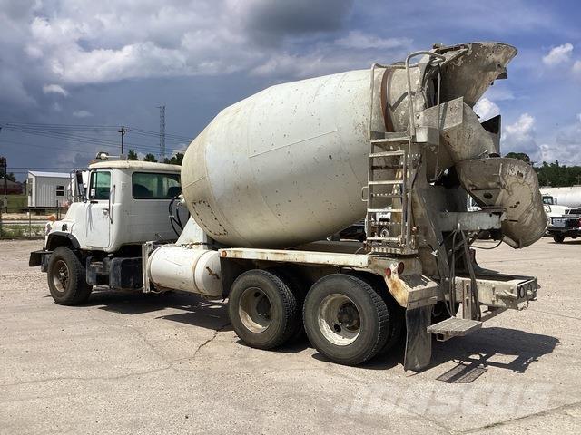 Mack DM690S 其他货车