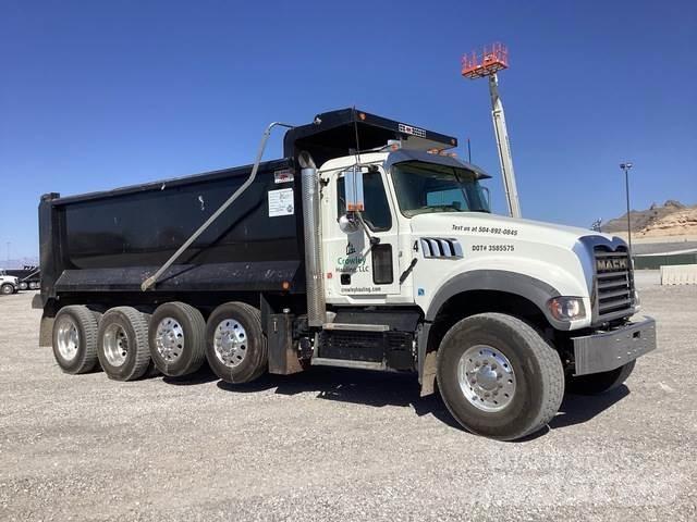 Mack GR104F 自卸式货车