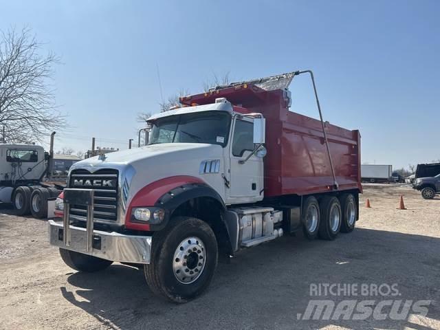 Mack GR65F 自卸式货车