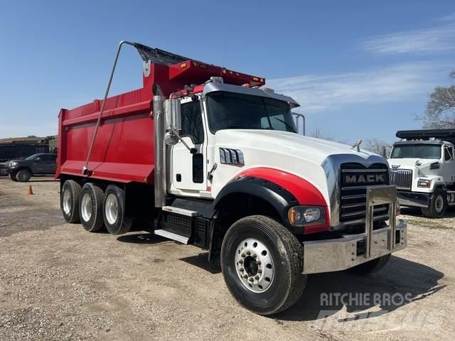 Mack GR65F 自卸式货车