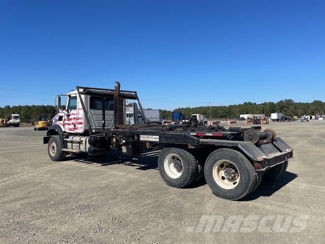 Mack GU533 工程吊钩车