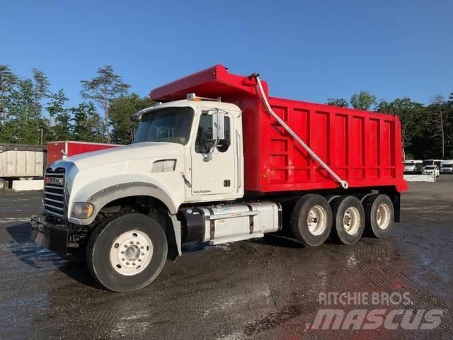 Mack GU713 自卸式货车