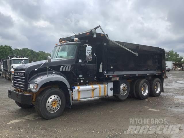 Mack GU713 自卸式货车