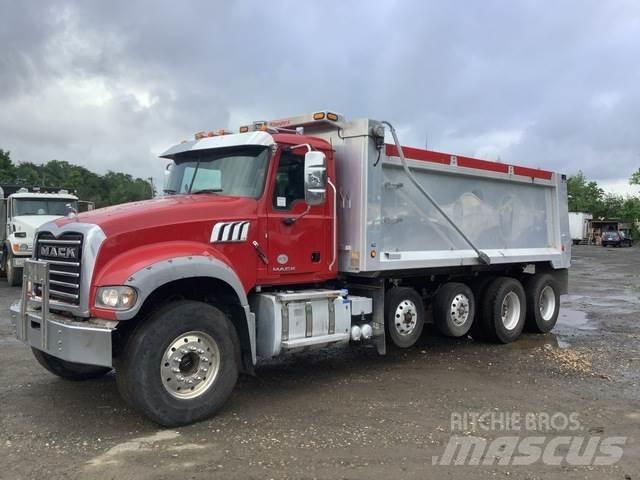 Mack GU713 自卸式货车