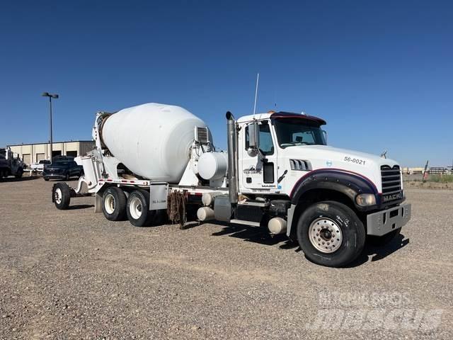 Mack GU713 其他货车