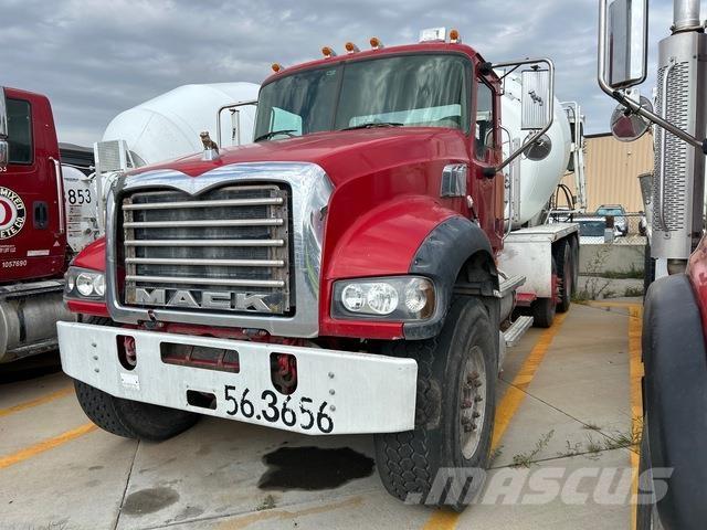 Mack GU713 其他货车