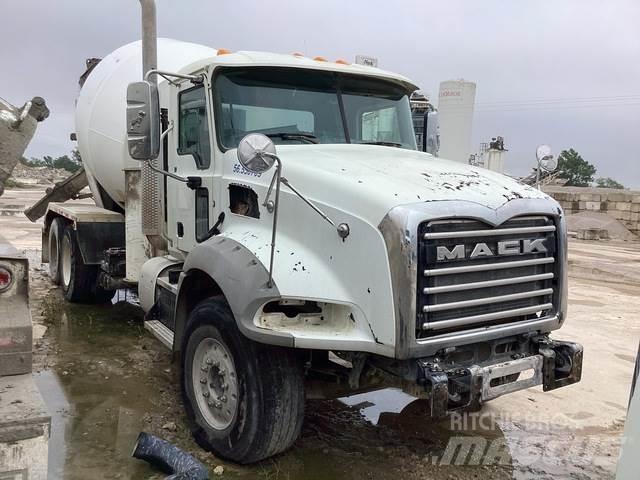Mack GU813 其他货车