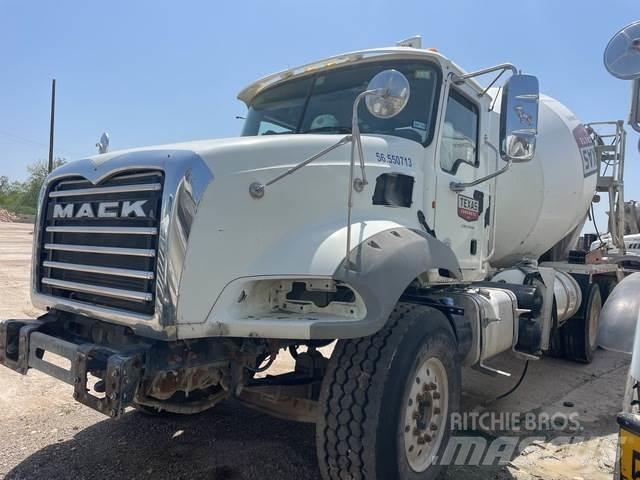 Mack GU813 其他货车