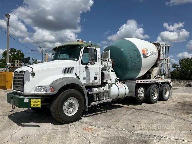 Mack GU813 其他货车
