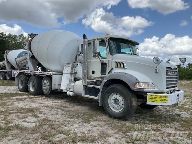 Mack GU813 其他货车