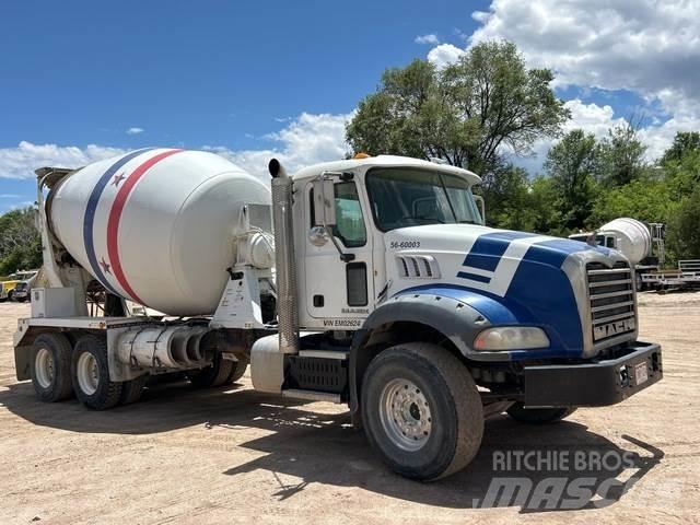 Mack GU813 其他货车
