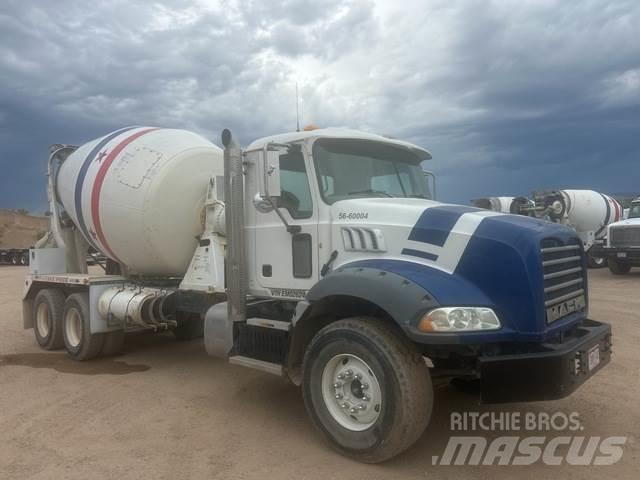 Mack GU813 其他货车