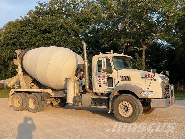 Mack GU813 其他货车