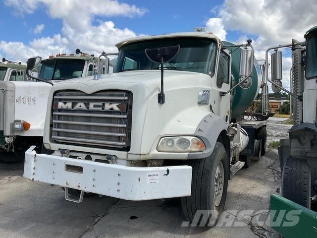 Mack GU813 其他货车