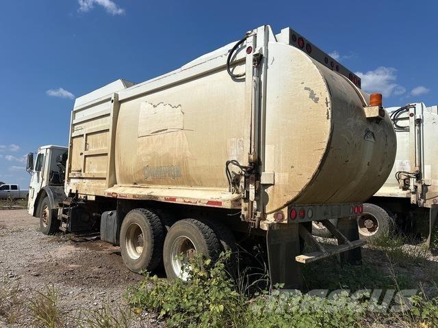 Mack LEU613 垃圾车
