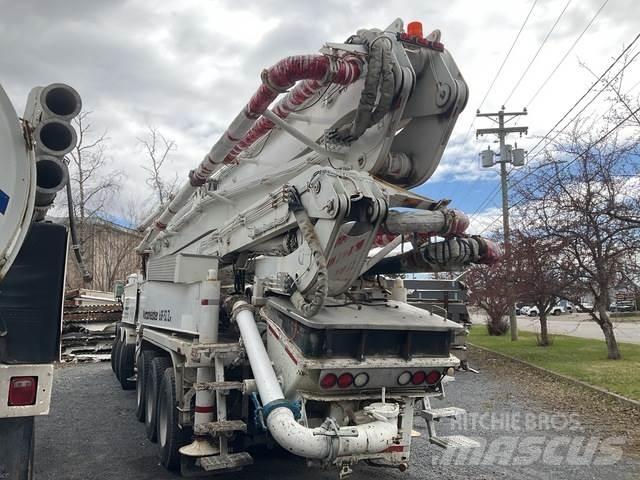 Mack MR688S 混凝土输送泵|布料机