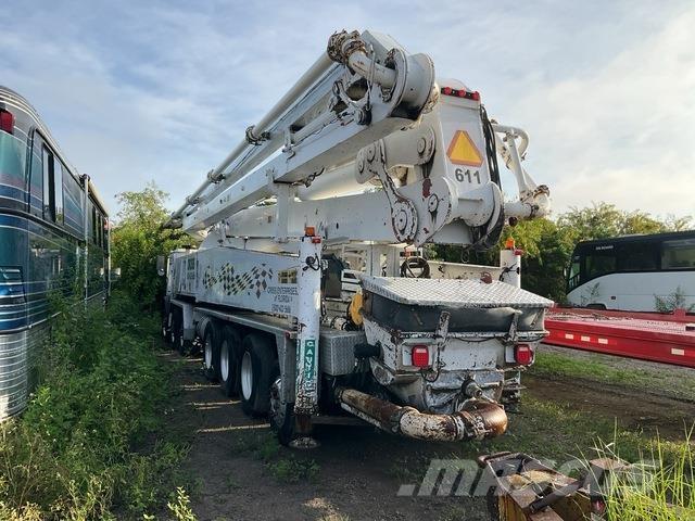 Mack MR688S 混凝土输送泵|布料机