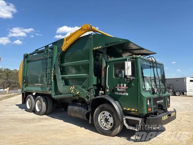 Mack MR690S 垃圾车