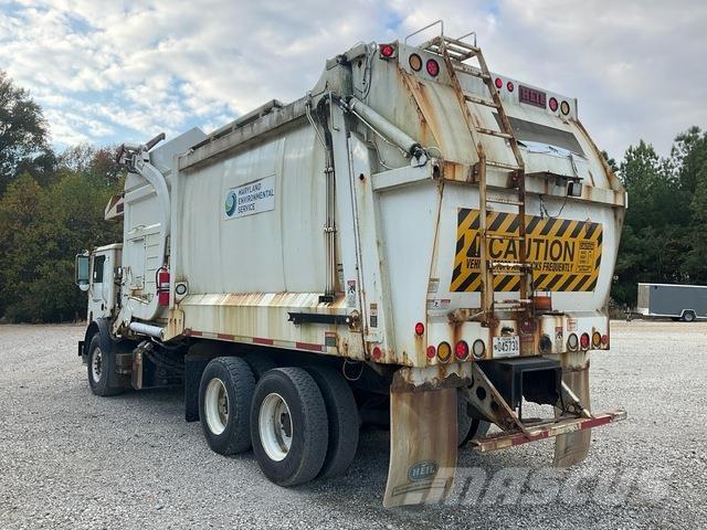 Mack MRU613 垃圾车