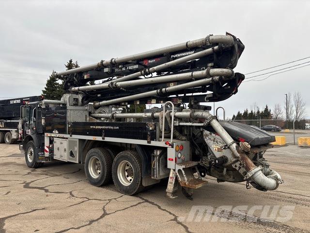 Mack MRU613 混凝土输送泵|布料机